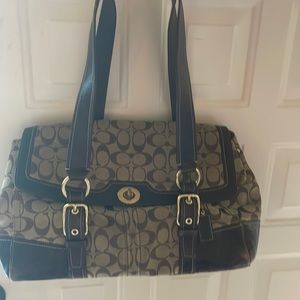 Coach Hampton flap bag style 11061